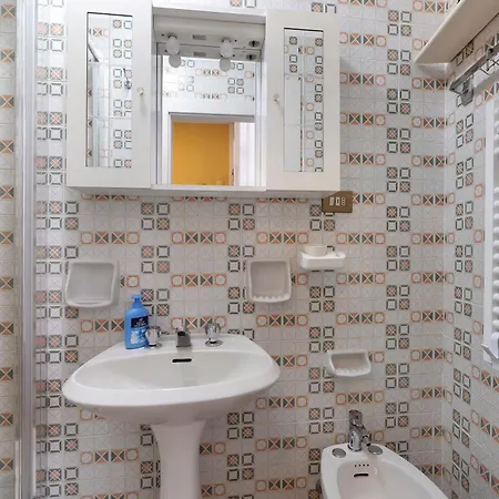 Appartement Caruggio Al Mare