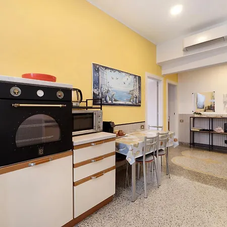Caruggio Al Mare Apartament *