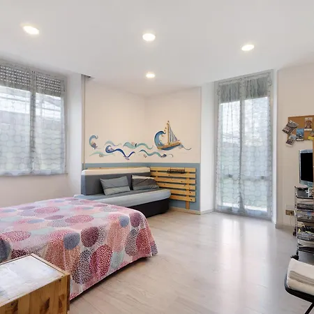 Caruggio Al Mare Apartament Savona